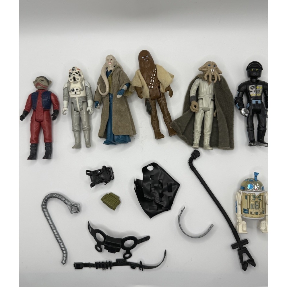 Vintage Kenner Star Wars Action Figure Lot of 7 1979 R2-D2 Squid And Accessories